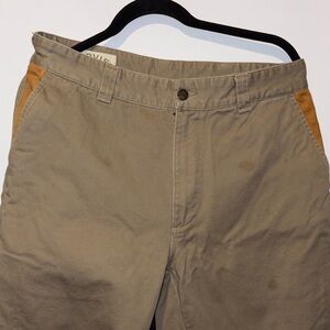 Orvis Men's Khaki Chinos with Tan Accents